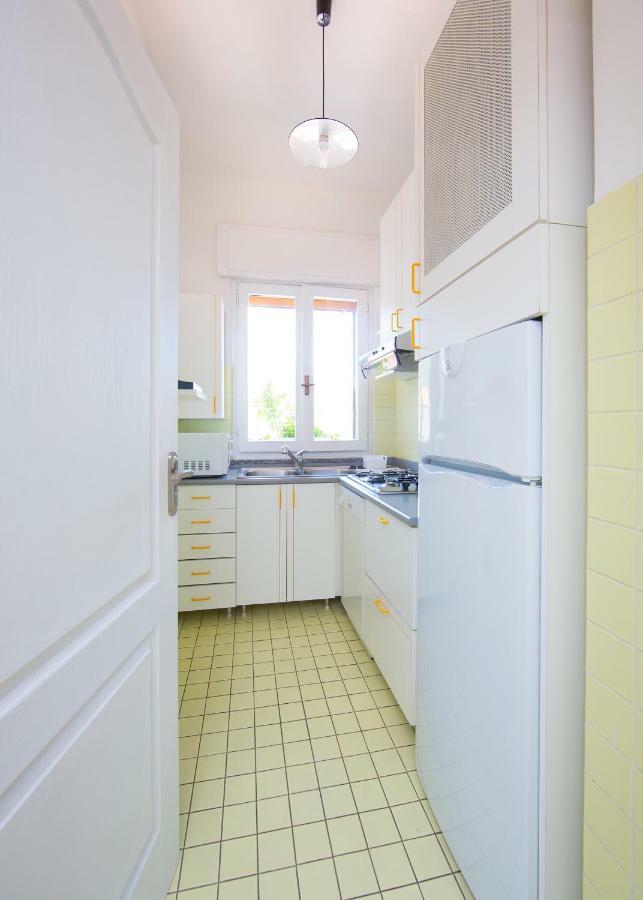 Biba Casa Vacanze โอเมญา ภายนอก รูปภาพ